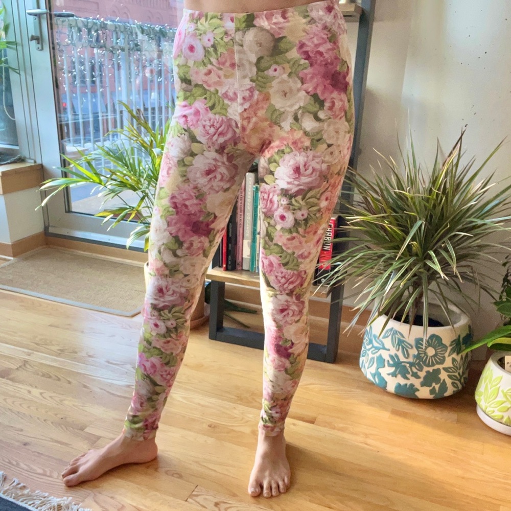Urban Outfitters BDG Floral Bouquet Leggings